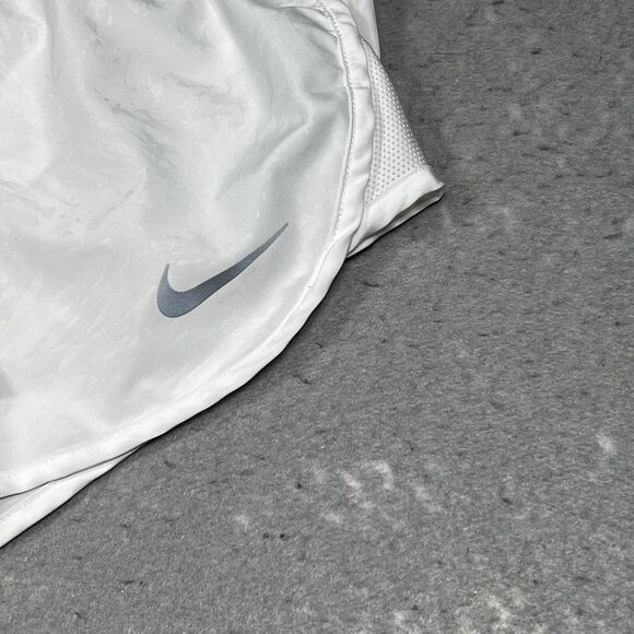 Nike Dri Fit Shorts Women’s Size Medium White Running Shorts Lined - Picture 4 of 11